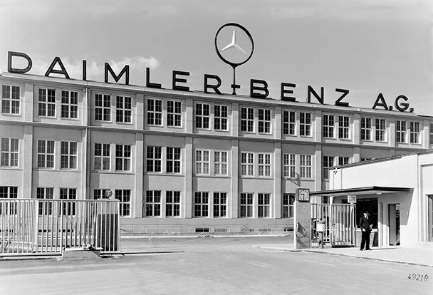 Een drieluik Daimler (Deel 2)